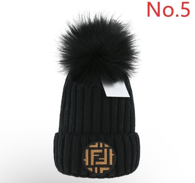 Beanies Womens Fashion Watches And Accessories Hats And Beanies On Carousell 3119