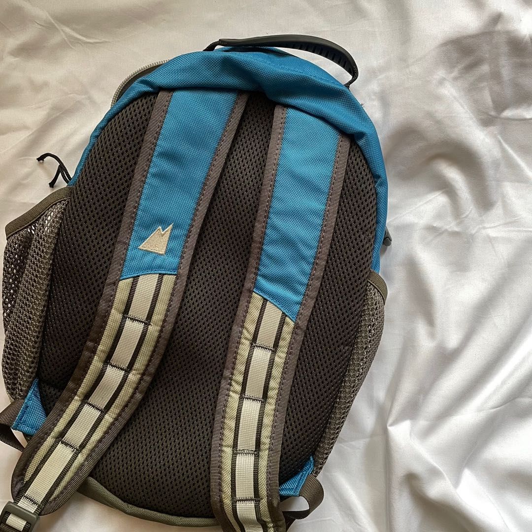 Camping Backpack (Category: Backpacks) located in Quezon City. Submitted by jaja.20 (Listing ID 1213630119, Image 3). Description: .