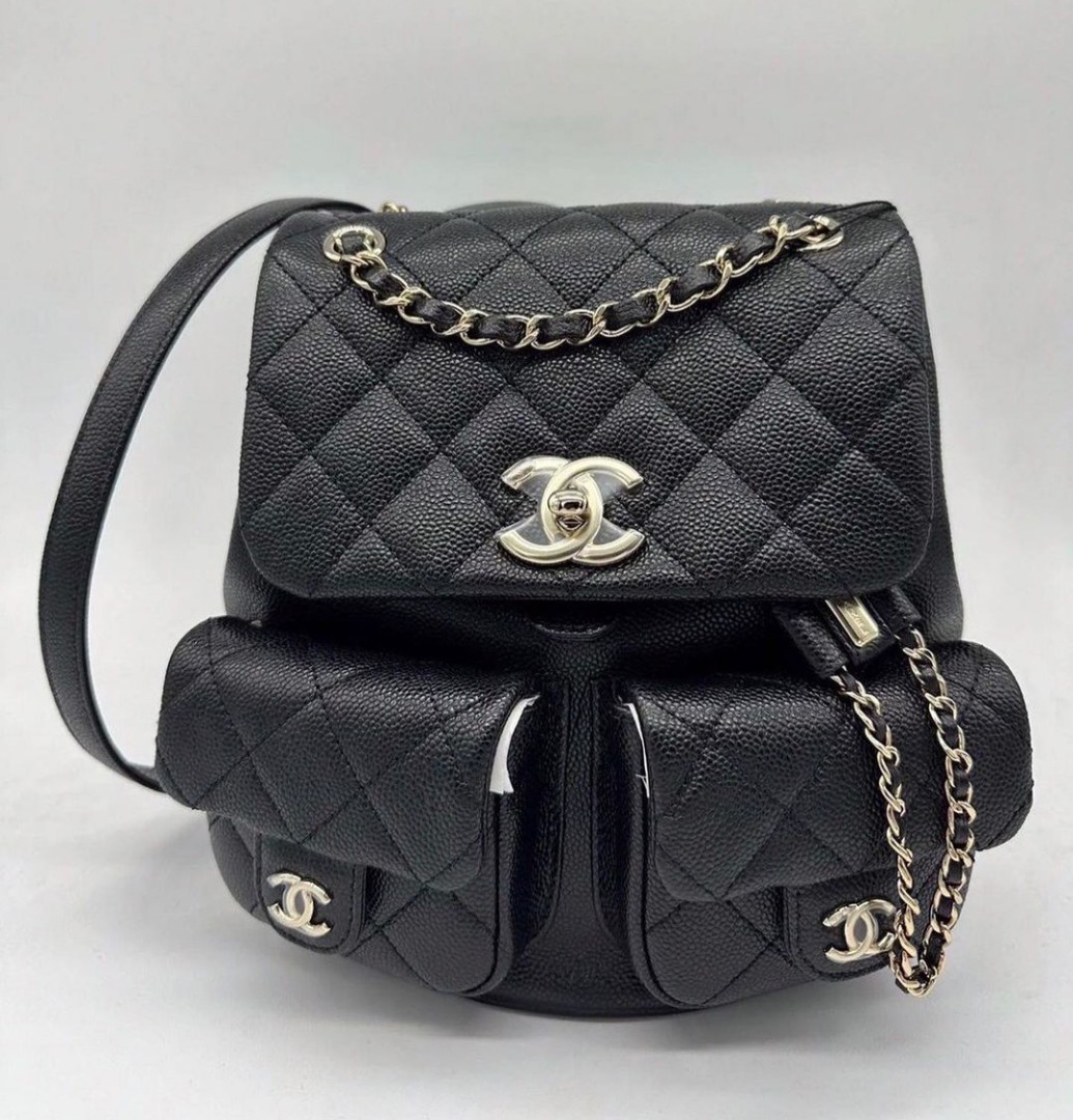 SOLD 現貨HK invoice Chanel 23P 2023 small size backpack 小號黑色魚子醬紋牛皮雙肩包 名牌  手袋及銀包 Carousell