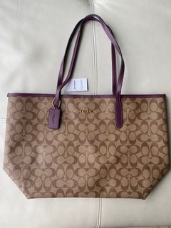 (Category: ) located in . Submitted by mmmcloset (Listing ID 1213653494, Image 1). Description: .