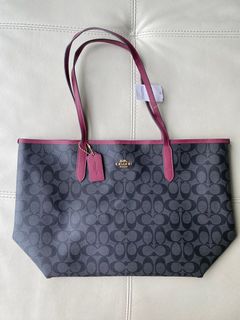 (Category: ) located in . Submitted by mmmcloset (Listing ID 1213653254, Image 1). Description: .