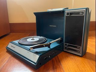 Crosley Spinerette portable turntable (no bluetooth)