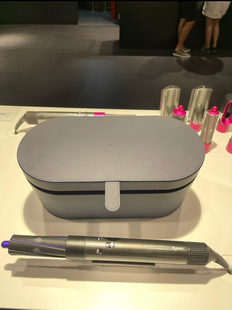 Dyson Airwrap Styler Complete (Black/Purple), Women's Fashion, Watches