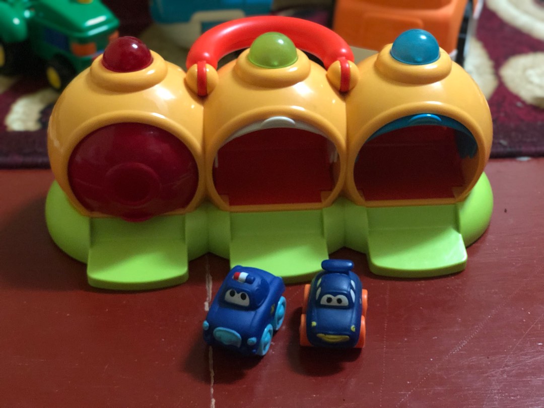 ELC Parking Lot, Hobbies & Toys, Toys & Games on Carousell