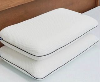 Emma pillows