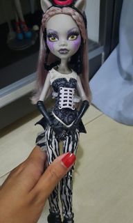 (Category: ) located in . Submitted by dollyfinds (Listing ID 1213733130, Image 1). Description: .