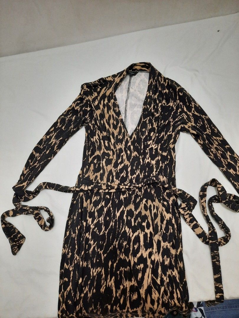 Hobbs leopard print wrap dress store