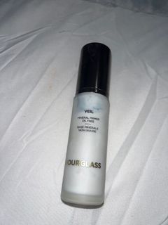 Hourglass Veil Mineral Primer