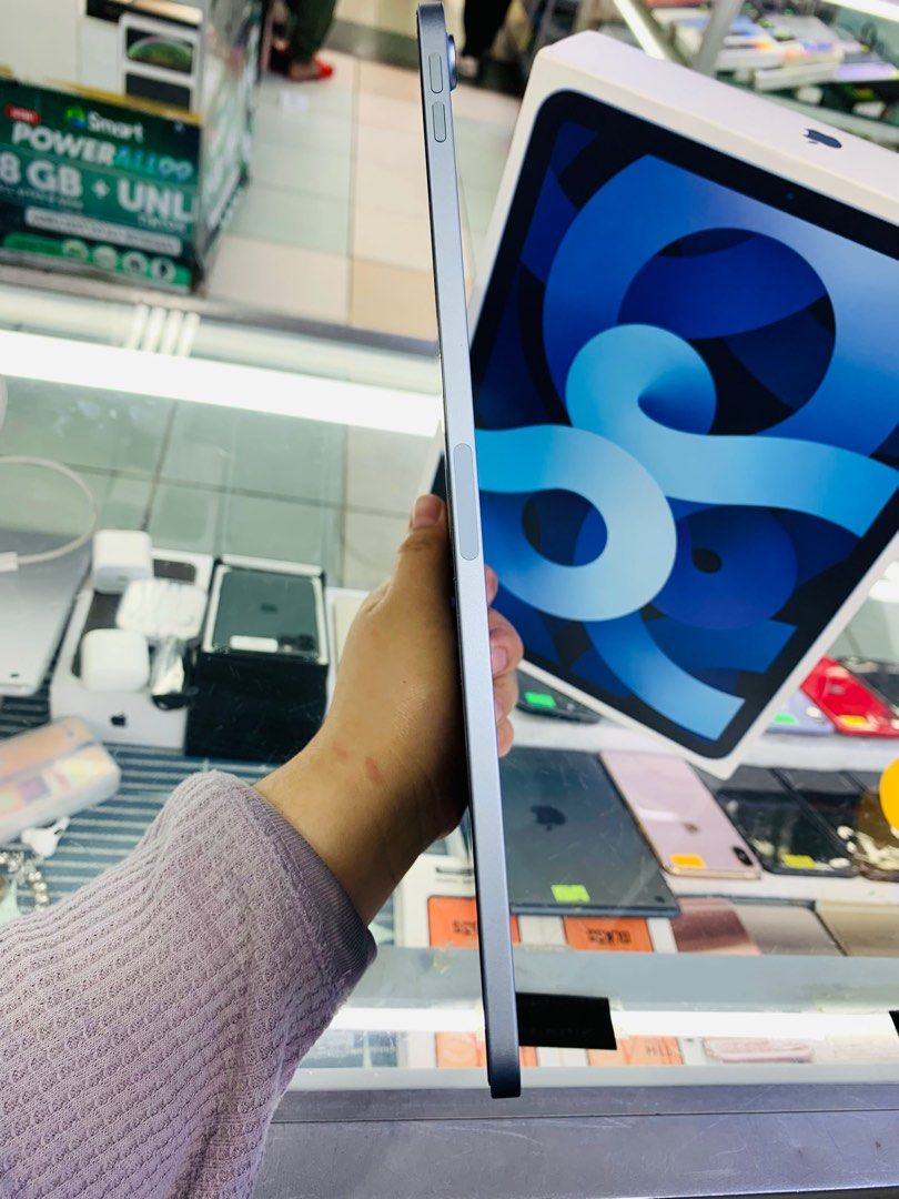 ipad air 4 64gb (Category: iPad) located in San Juan City. Submitted by jalailahmamosaca (Listing ID 1213689883, Image 2). Description: iPad Air 4 64GB WiFi Color sky blue No issue No dents complate packge same sirial box 📍SAN JUAN GREEENHILLS WE HAVE PHYSICAL STORE ✅ We accept Trade in ✅ We also buy any kind of gadgets like laptop, iPad, iPhone, table & Samsung. pm for more inquire 📞09125890826 See less.
