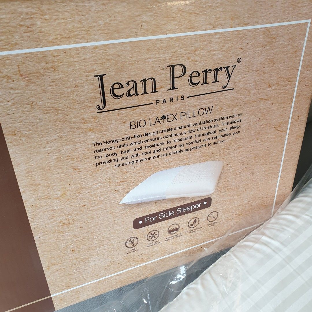 Jean Perry Latex Pillow