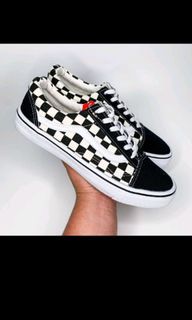 KASUT VANS