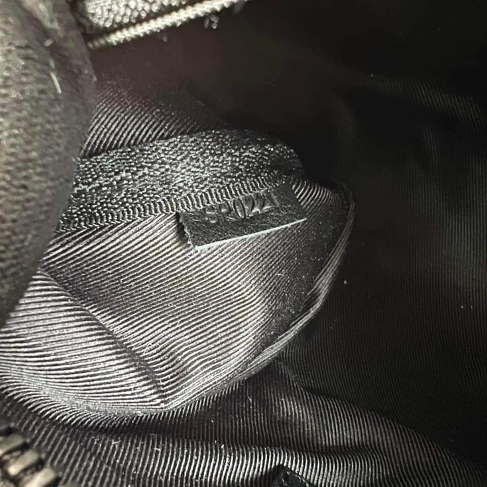 Louis Vuitton // Black Aerogram Keepall XS Crossbody Bag – VSP