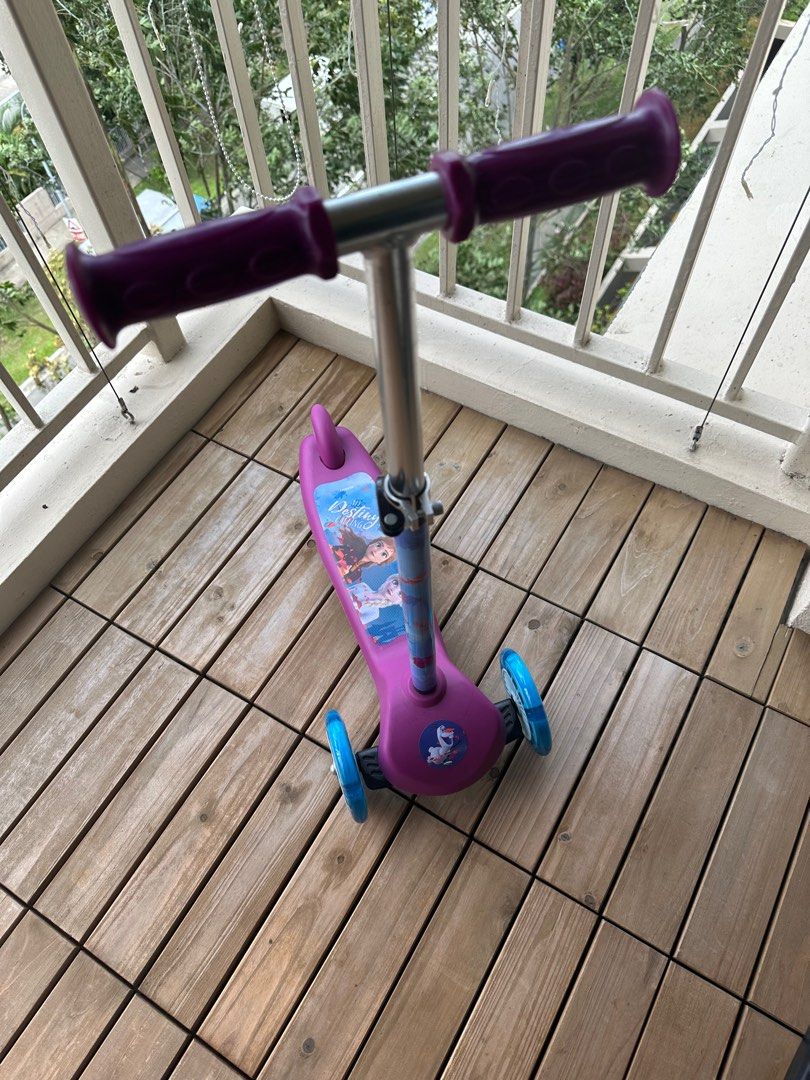Kids Scooter from toys r us Sports Equipment Sports Games
