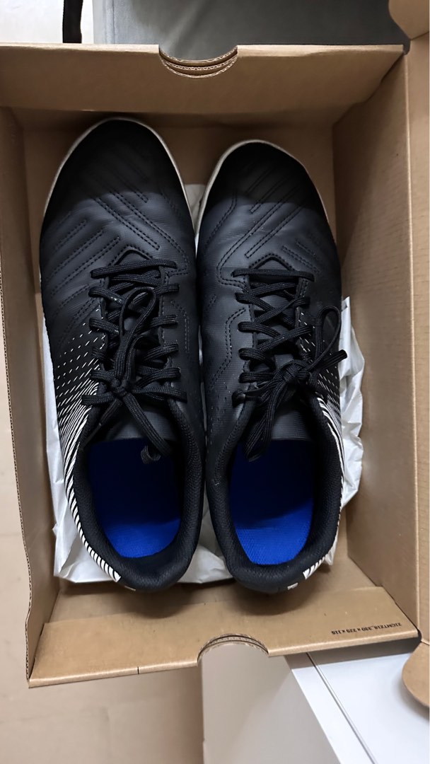 Kipsta Agility 100 FG Adult Dry Pitches Football Boots - Black (EU 39) :  Amazon.in: Shoes & Handbags