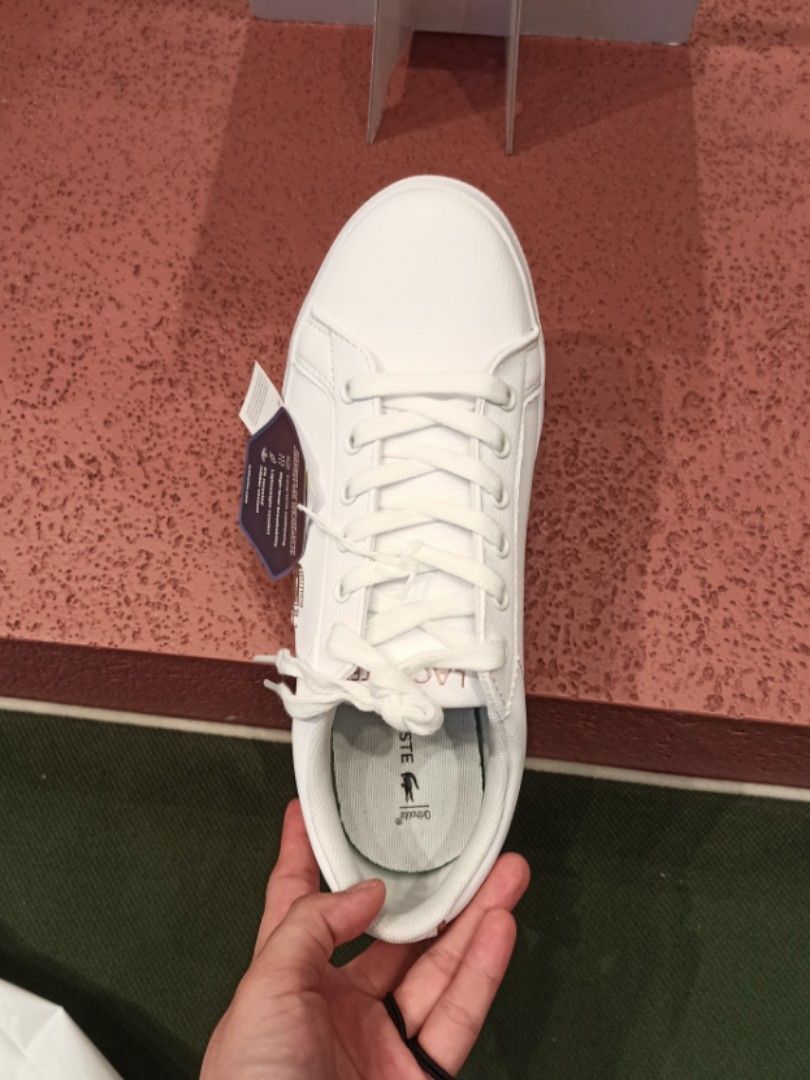White sneakers 2019 store women