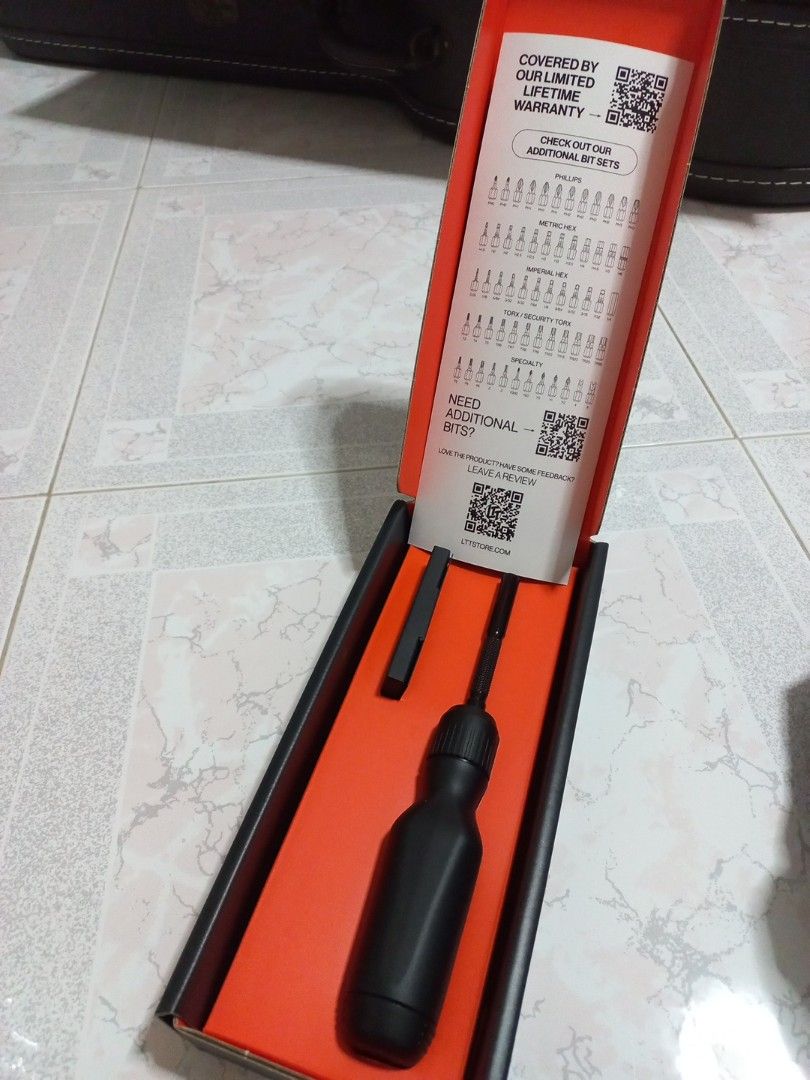 Limited edition Ratchet screwdriver Linus Tech Tips, Hobbies & Toys