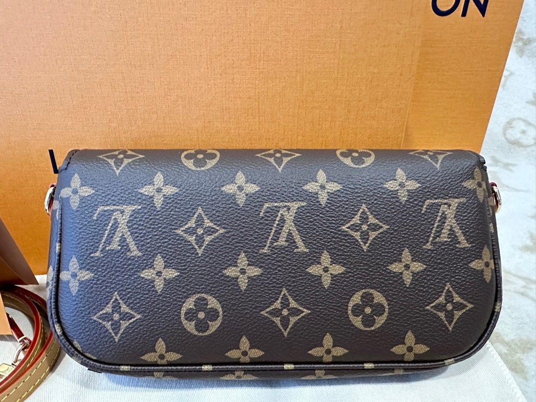 Louis Vuitton Wallet On Chain Ivy Monogram in Coated Canvas with