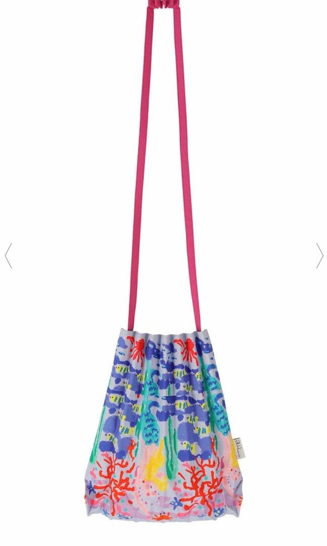 全新推出me ISSEY MIYAKE Mermaid Trunk Pleats Bag, 預購- Carousell