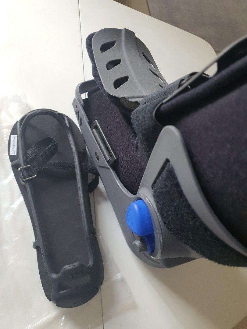Medical Moon boots / Space boots, Sports Equipment, Other Sports Equipment and Supplies on Carousell