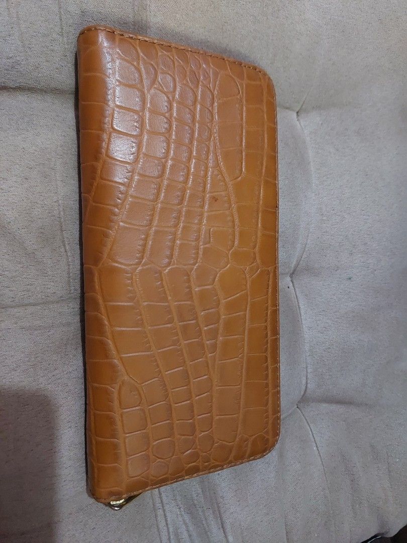 Michael Kors Croc Long Wallet (Category: Luxury Bags & Wallets) located in Manila. Submitted by mylittlewardrobe88 (Listing ID 1213732887, Image 2). Description: Brand New never been used Michael Kors Croc Long Wallet brown.