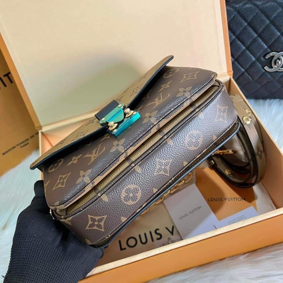 Mini pochette metis reverse mono east west bag, Luxury, Bags & Wallets on  Carousell