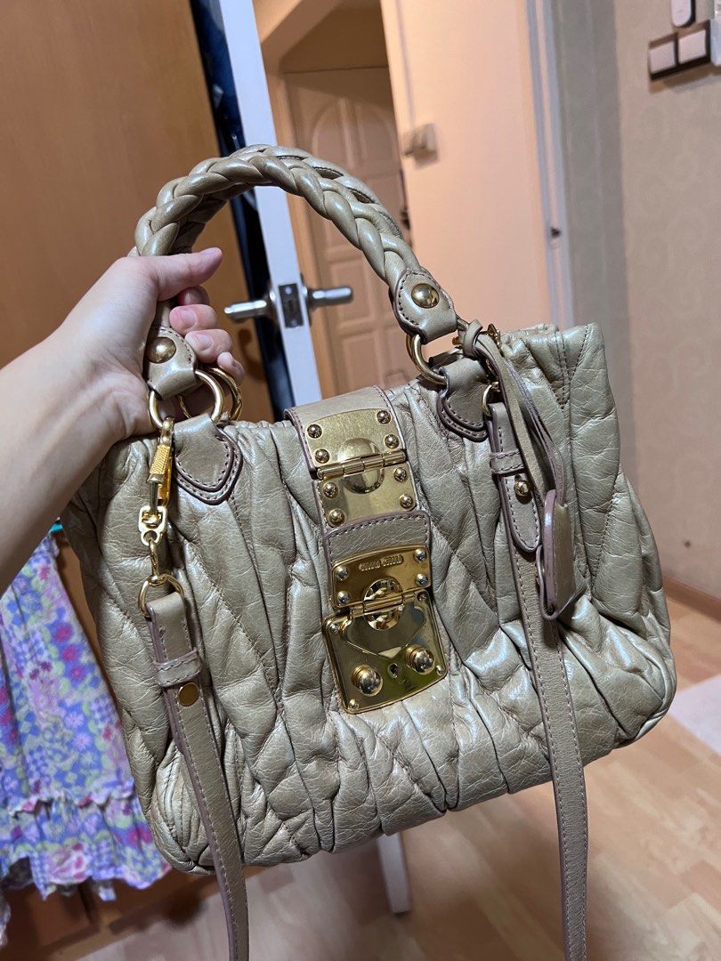 Miu miu handbag sale discount