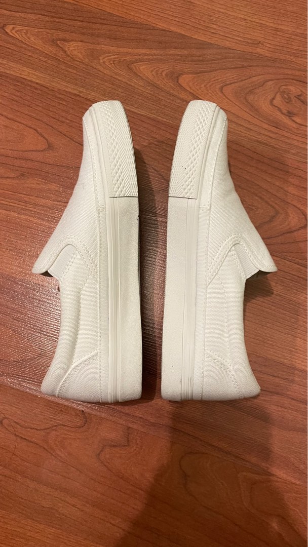 muji water repellent sneakers