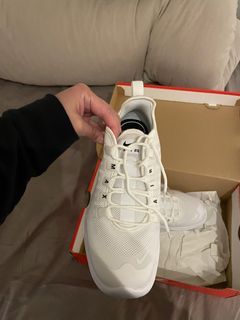 NIKE AIR MAX AXIS