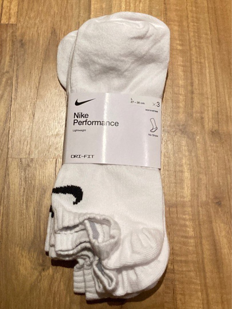 Nike White Spandex Socks, Men's Fashion, Watches & Accessories, Socks ...