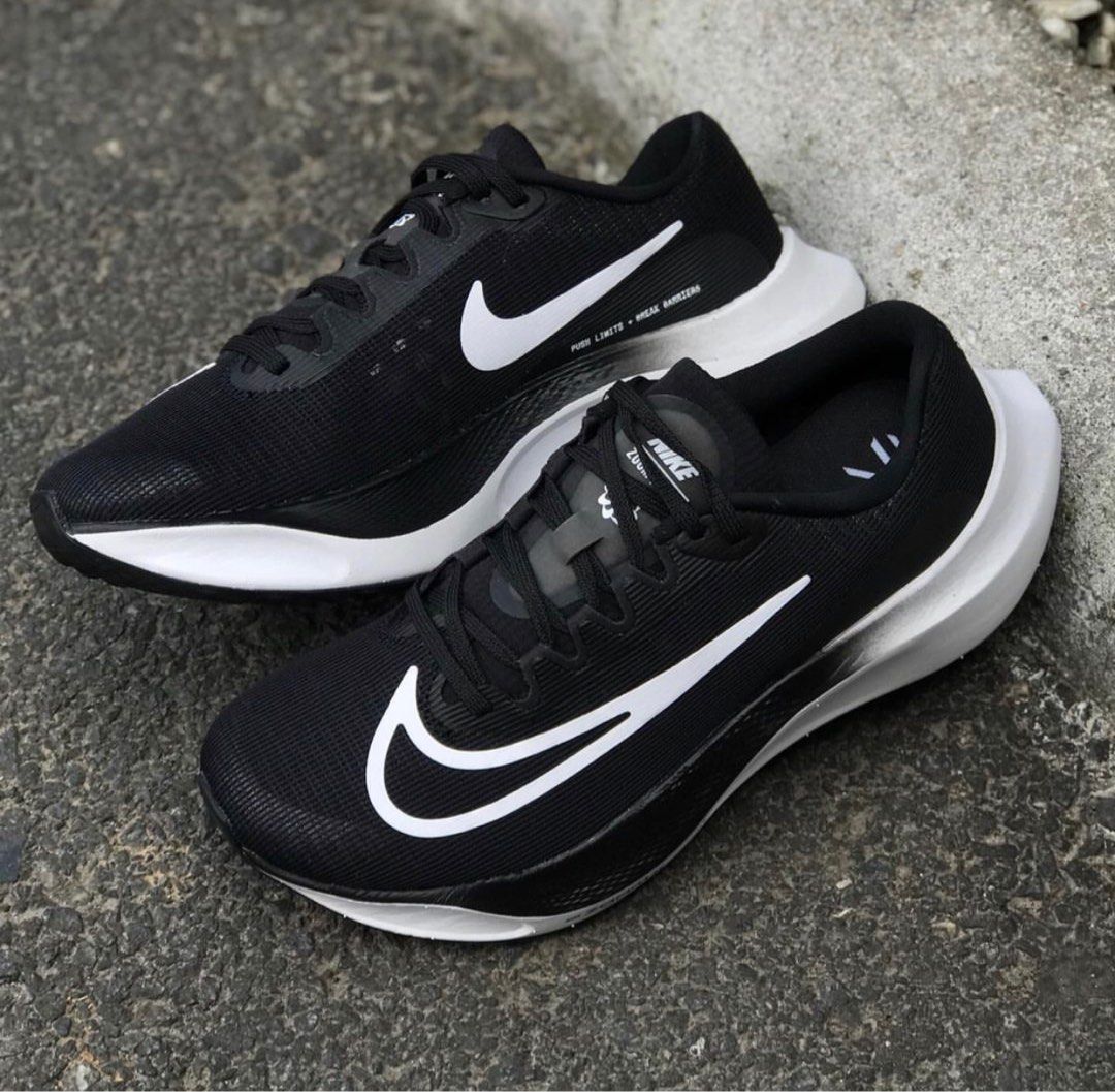 Nike Zoom Fly 5 Original not adidas hokaoneone saucony
