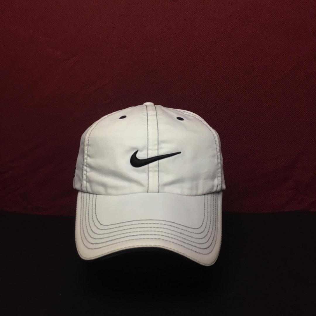 cap white nike