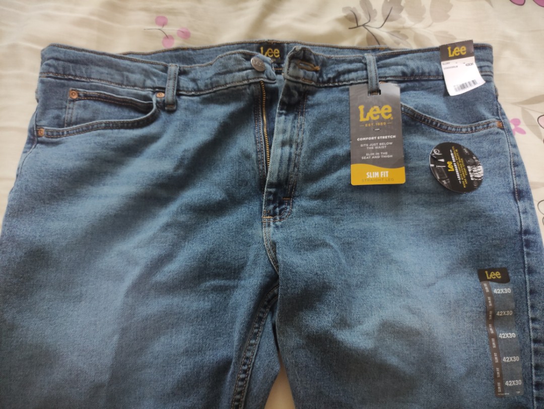 Original LEE jeans W42xL30, Men's Fashion, Bottoms, Jeans on Carousell