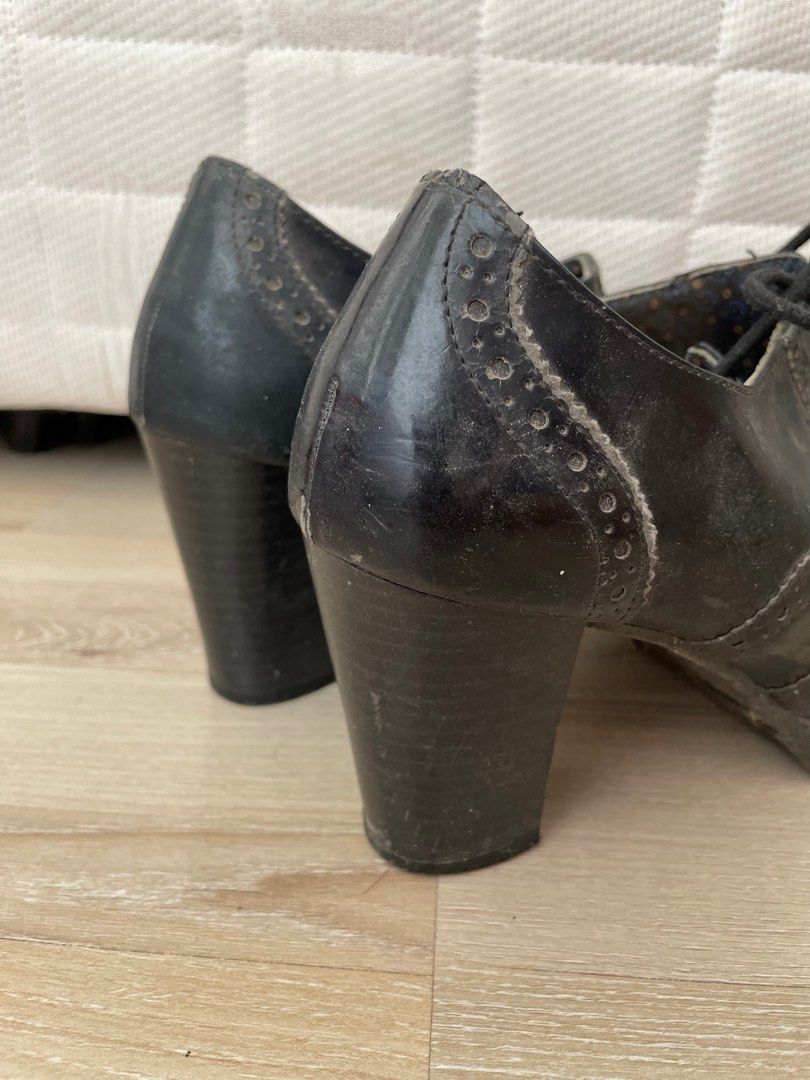 Oxford hotsell heels payless