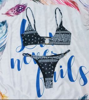 Paisley Print ring linked Bikini Swim suit
