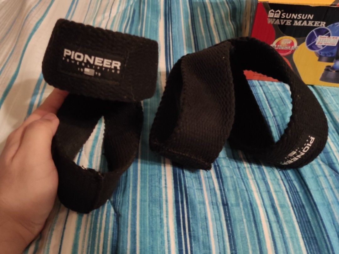 Pioneer Heavy Duty Figure 8 Lifting Straps, Sports Equipment, Exercise