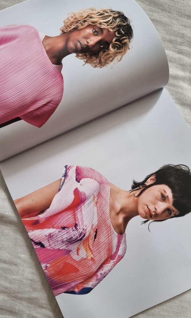 PLEATS PLEASE ISSEY MIYAKE SS 2022 LOOKBOOK, Hobbies & Toys,