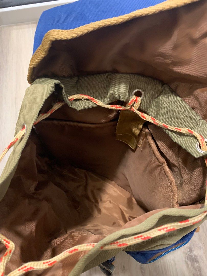Poler backpack （分類：手袋及銀包）位於 Hong Kong。 由 lkc222 提交（商品編號 1213678455，圖片 2）。簡介： 正常使用痕跡 面交只限鑽石山站 可順豐到付(減$30)。