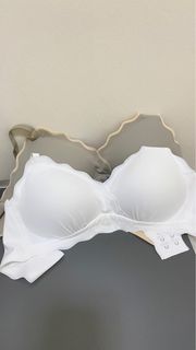 (Category: ) located in . Submitted by chqyyyy__ (Listing ID 1213704315, Image 1). Description: .