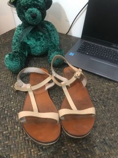 Renegade folk sandals