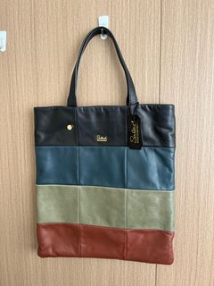 （分類：）位於 。 由 alanphoebe 提交（商品編號 1213596497，圖片 1）。簡介： 。