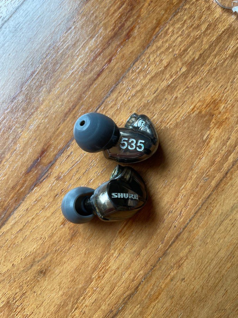 Shure SE535 SE 535 Right Side damaged Audio Earphones on Carousell