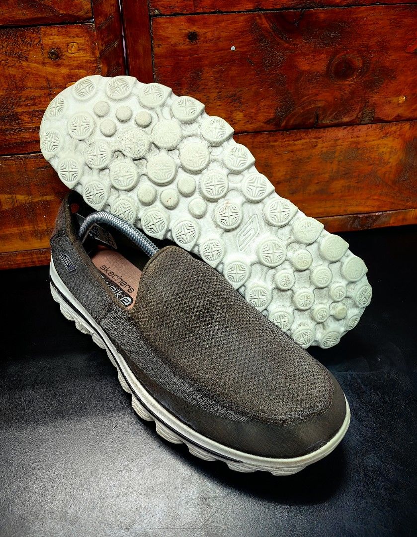 SKECHERS GO WALK 2 9.5UK Men s Fashion Footwear Casual shoes on