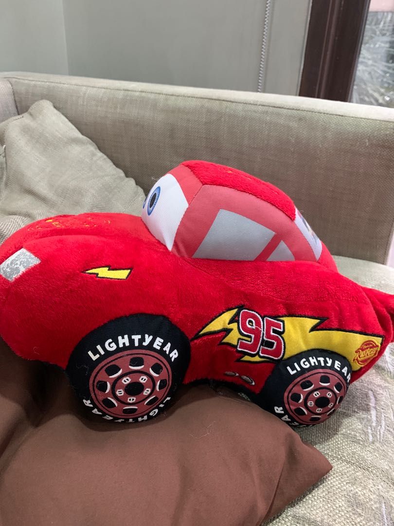 Stuff toy (Category: Plushies & Soft Toys) located in Quezon City. Submitted by struddels (Listing ID 1213670843, Image 2). Description: Big mcqueen stuff toy.