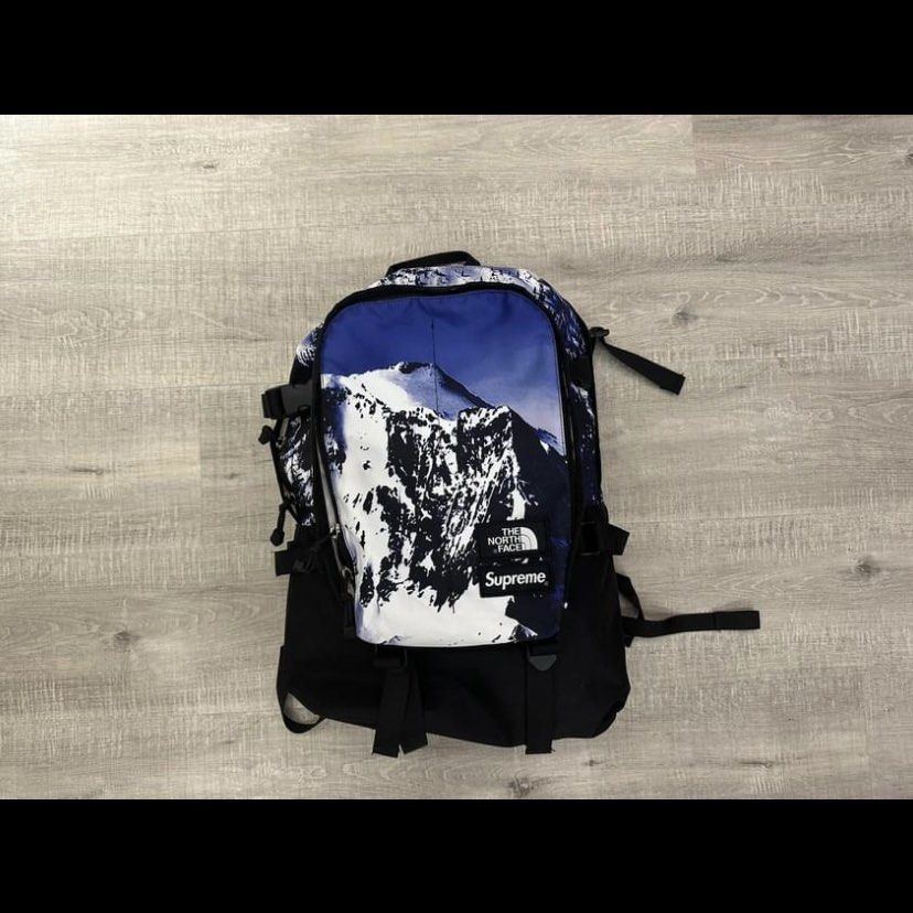 Supreme x The north face 雪山背包 95新