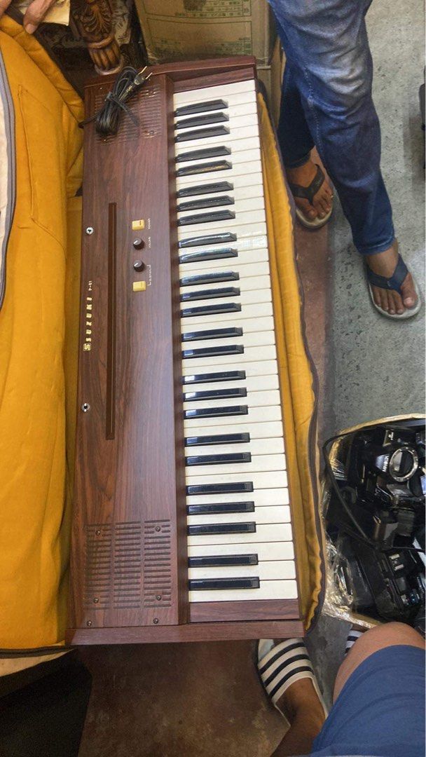 Suzuki P61 very rare console piano keyboard with sustain, Audio, Other