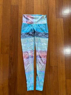 (Category: ) located in . Submitted by nixshoppes (Listing ID 1213684014, Image 1). Description: .