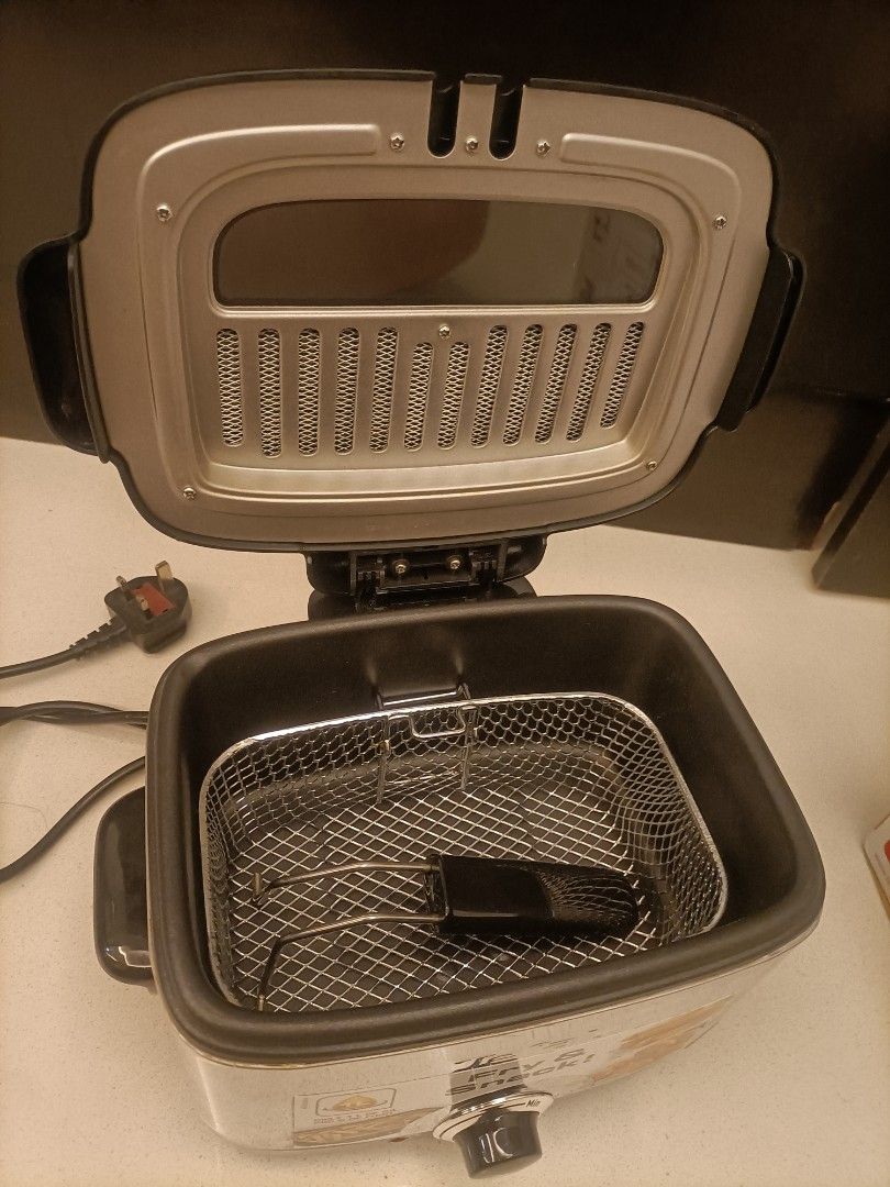 Tefal mini deep fryer (1L), TV & Home Appliances, Kitchen Appliances