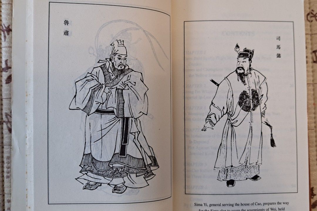 on　Magazines,　Volumes),　Kingdoms　Classics,　Carousell　Books　Storybooks　Hobbies　(Chinese　Three　Toys,