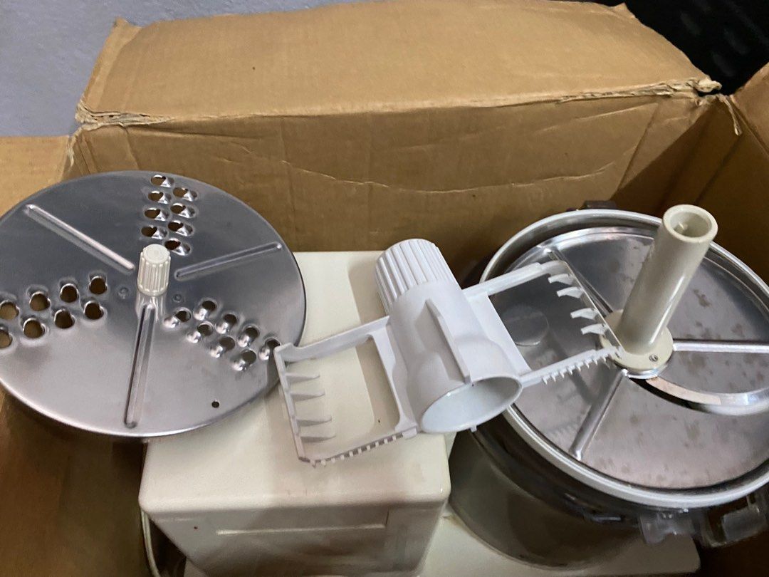 Toshiba food processor, TV & Home Appliances, Kitchen Appliances, Other