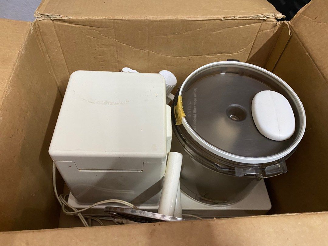 Toshiba food processor, TV & Home Appliances, Kitchen Appliances, Other